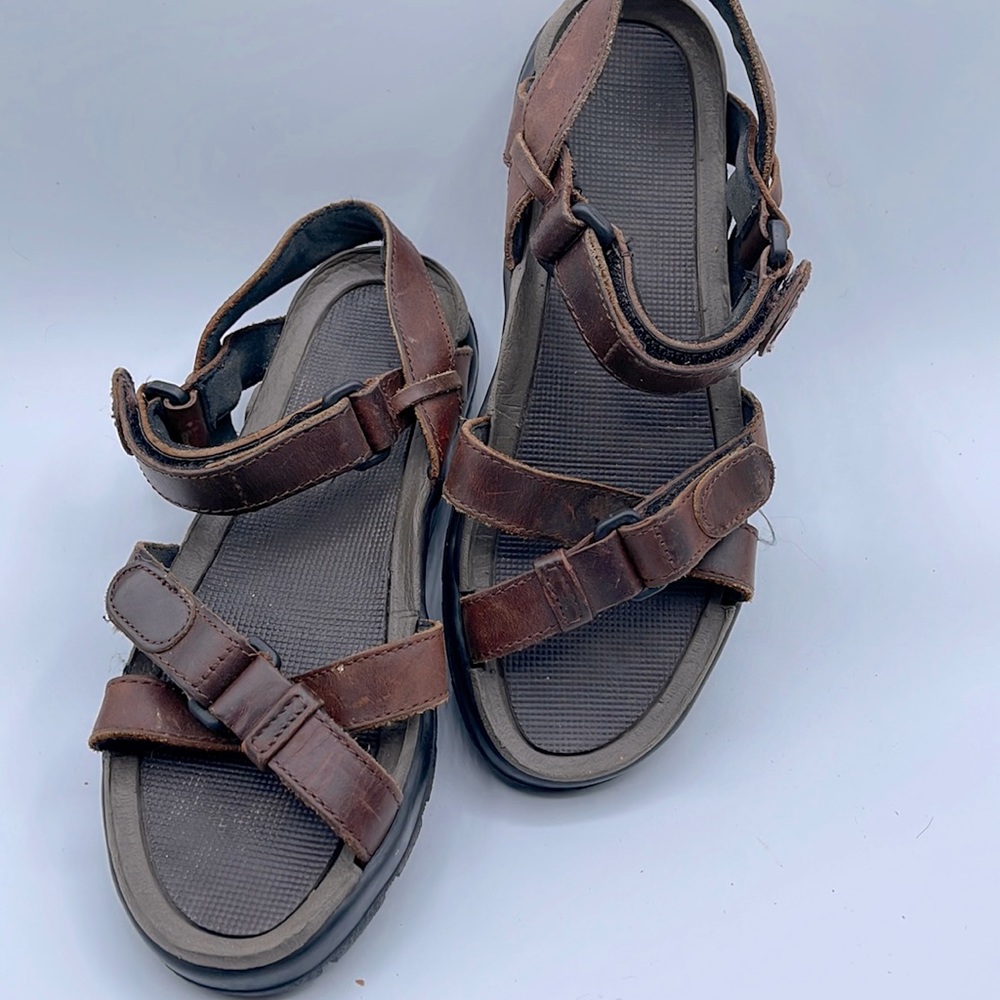 Sandle